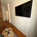 Apartment's *