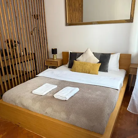 דירה Apartment's *