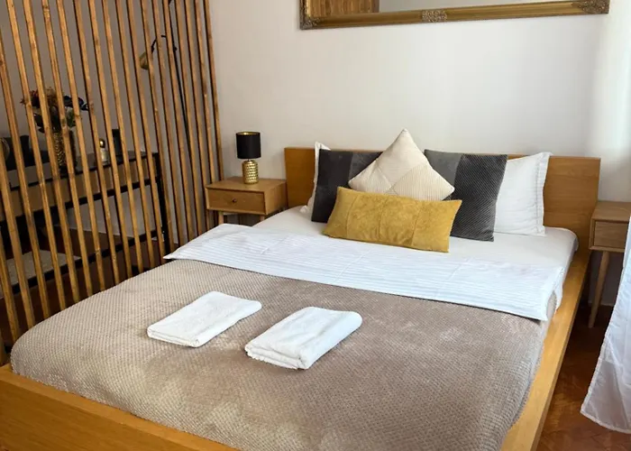 דירה Apartment's *