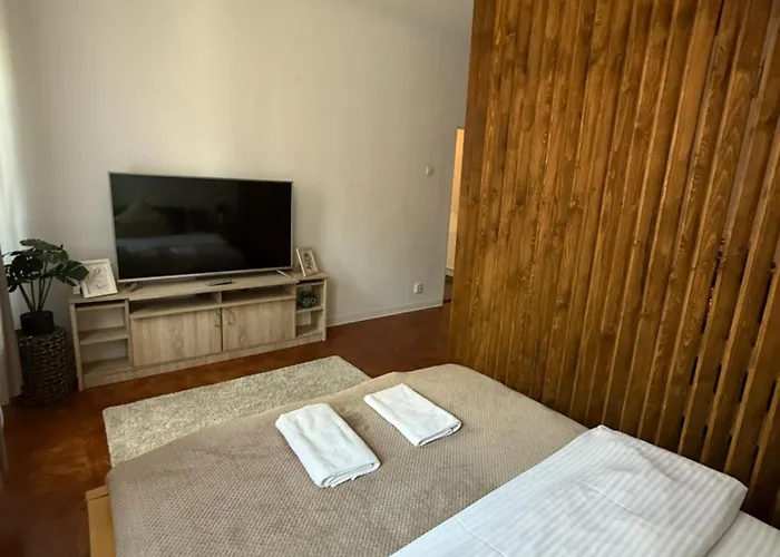 Apartment's * בראשוב